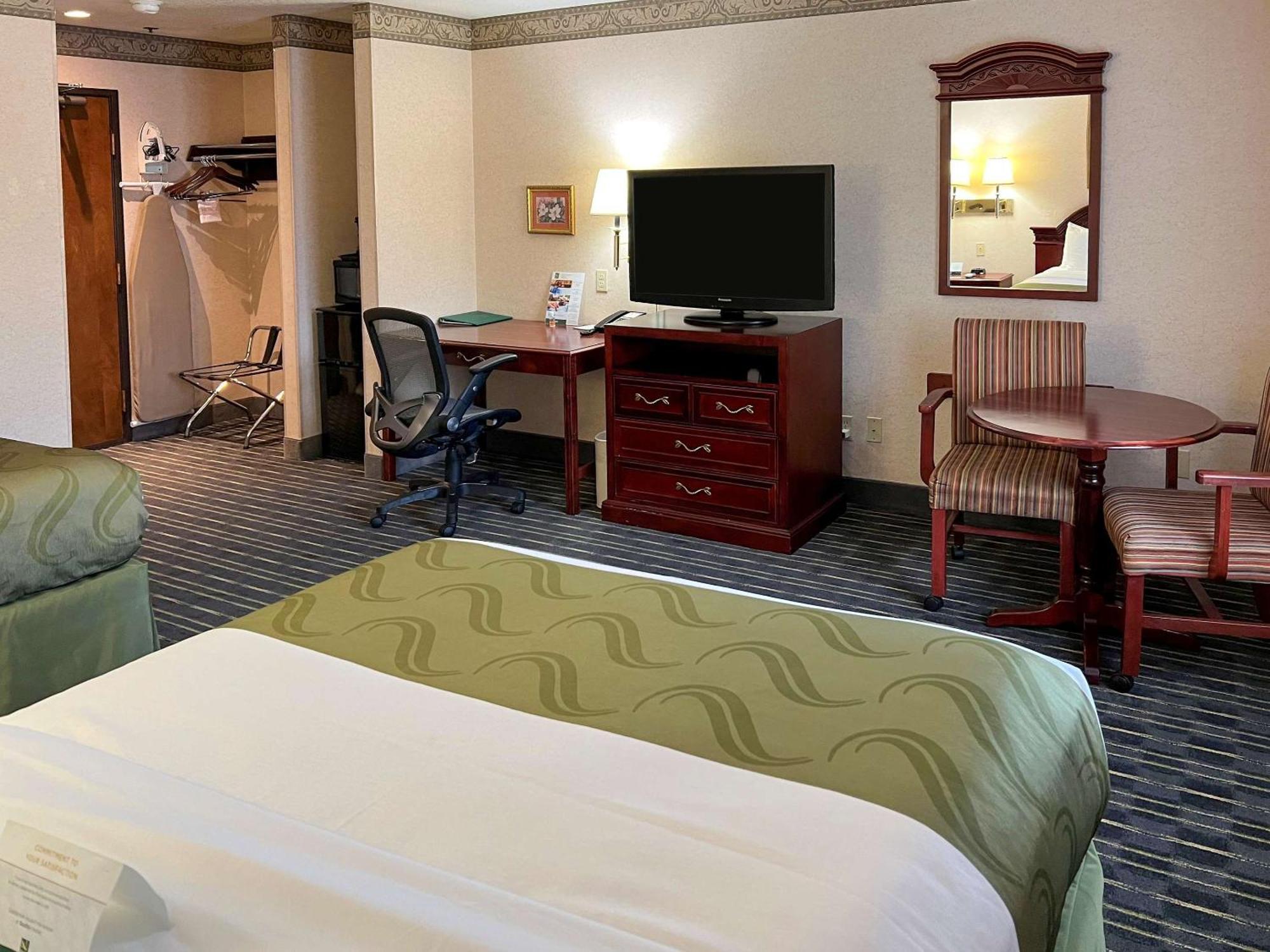 Quality Inn Santa Clara Convention Center Σανιβέιλ Εξωτερικό φωτογραφία