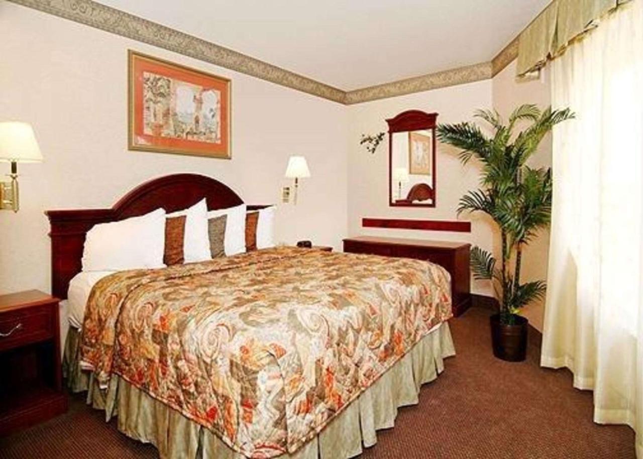 Quality Inn Santa Clara Convention Center Σανιβέιλ Εξωτερικό φωτογραφία