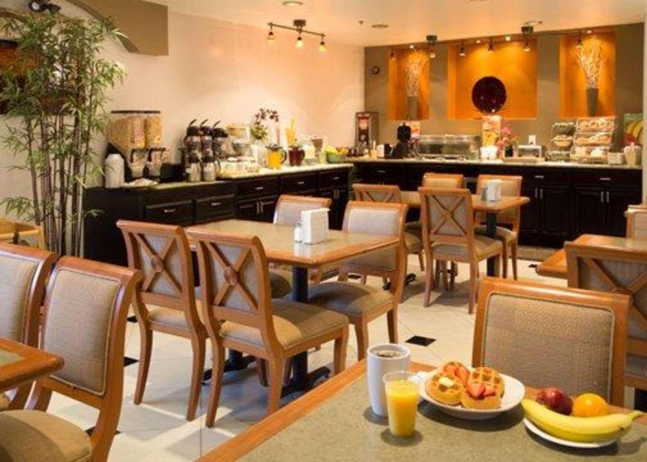 Quality Inn Santa Clara Convention Center Σανιβέιλ Εξωτερικό φωτογραφία